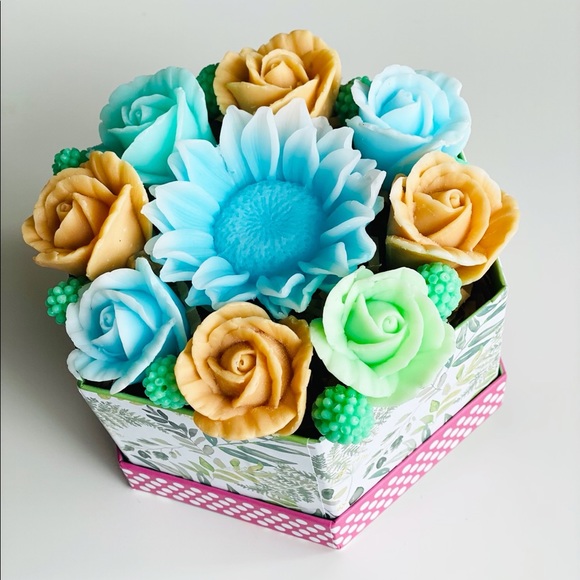 Handmade Soap gift for Her - Picture 1 of 9